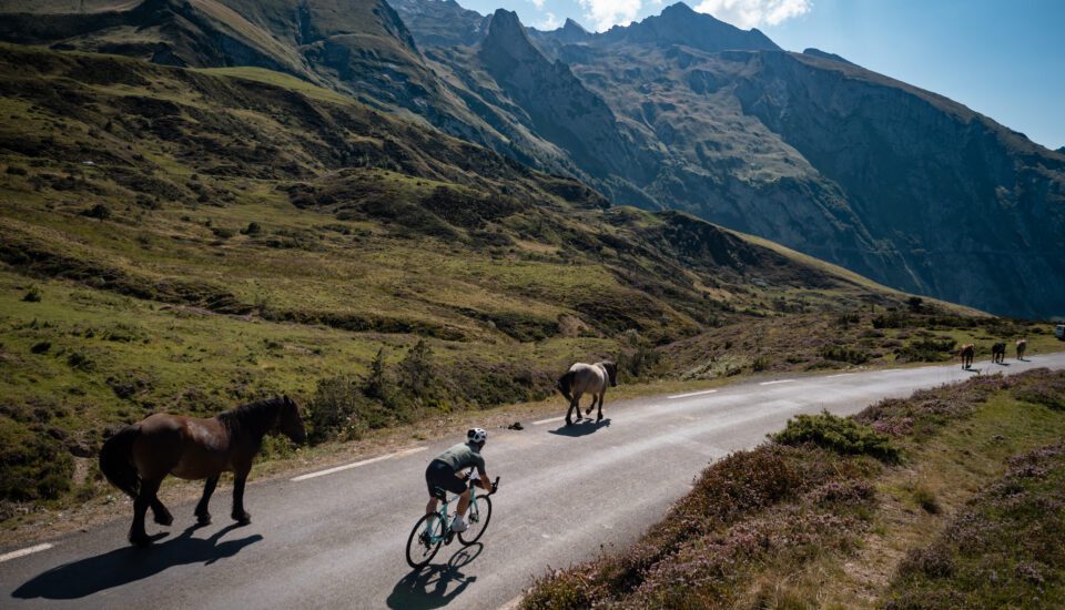 THE PYRENEES. Tour Epic.